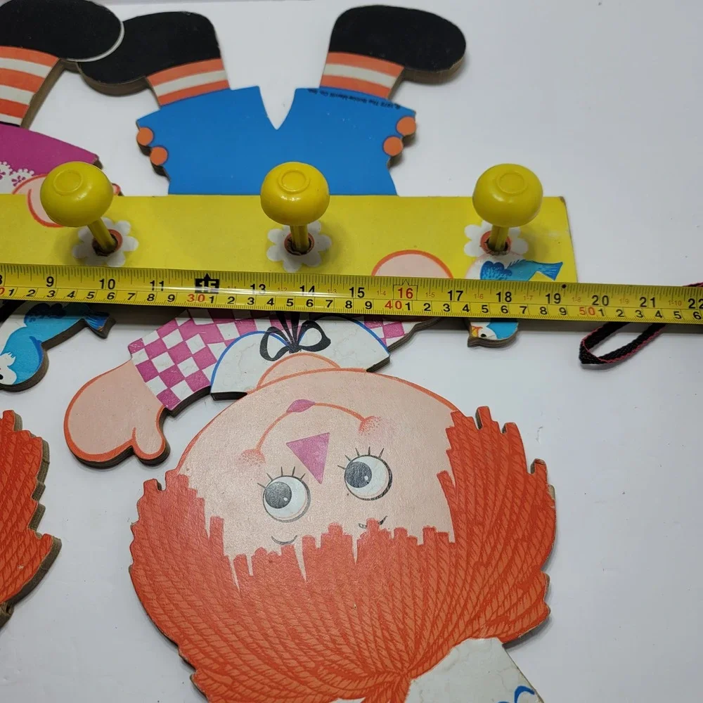 Vintage 1972 Raggedy Ann and Andy Wood Wall Coat Rack 5 Pegs Bobbs-Merrill Co